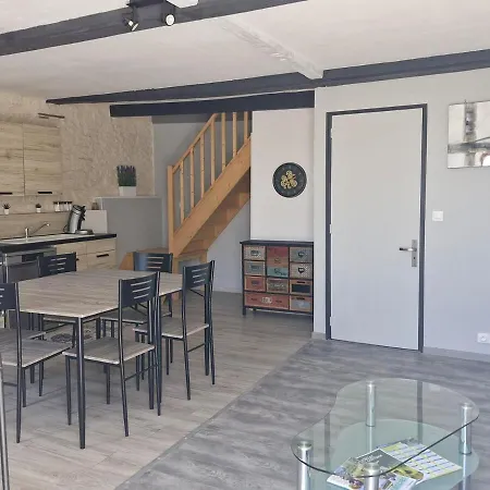 Le Domaine Des Tourterelles Vignoble Saint-Dizant-du-Gua