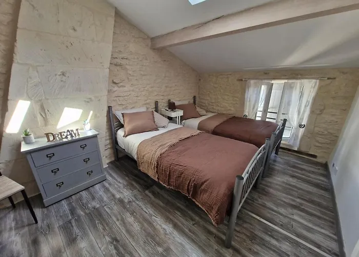 Le Domaine Des Tourterelles Vignoble Saint-Dizant-du-Gua